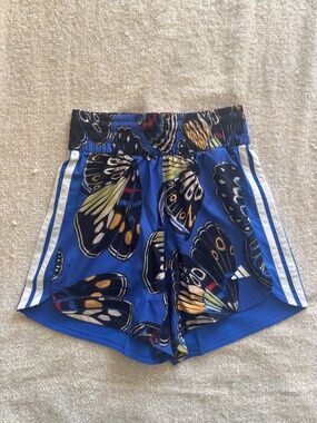 NWT Adidas Pacer Butterfly Print Running Shorts Women’s XS Blue Activewear